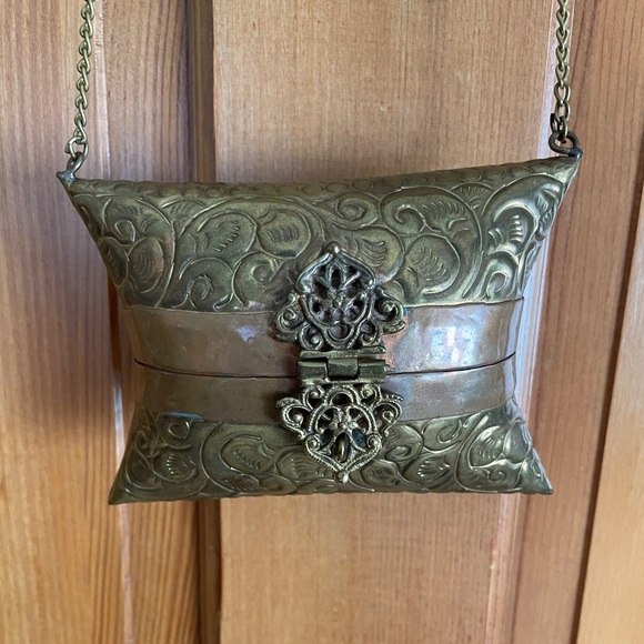 Vintage Ornate mini Brass/Copper Pillow style evening bag handcrafted in India. - Picture 8 of 10